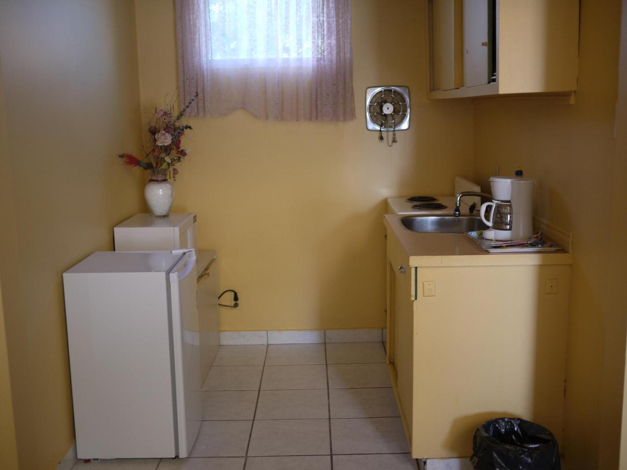 Motel Rive Du Lac Saint-Zotique エクステリア 写真
